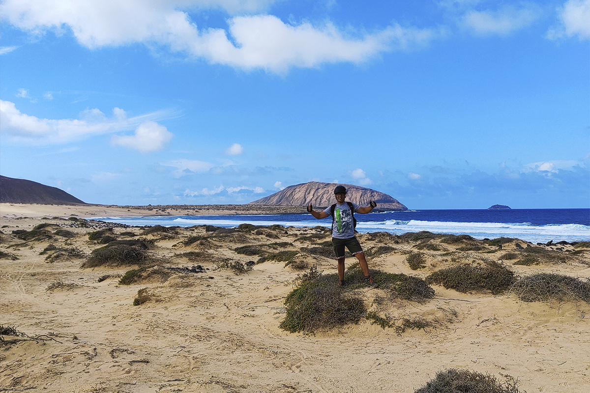 Ambar beach in La Graciosa - Yaizart