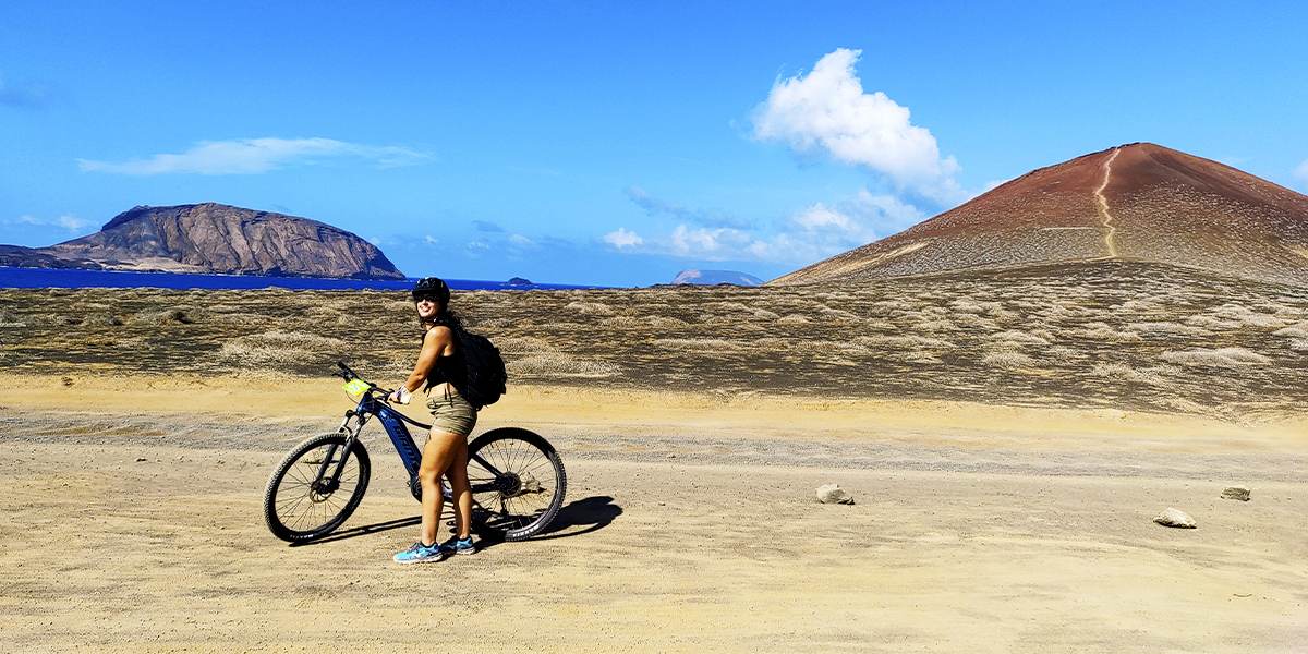 La graciosa by bicycle - Yaizart