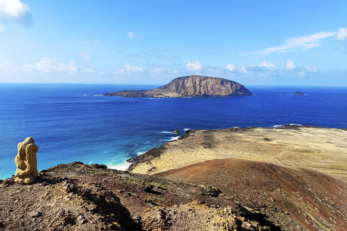 clear mountain and joy from la graciosa - Yaizart