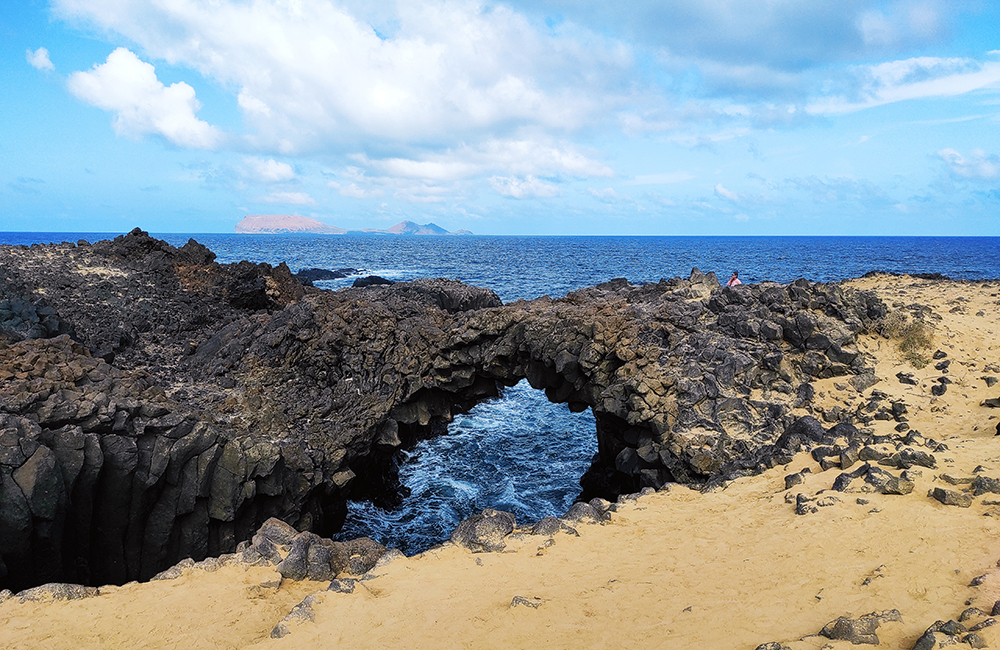 Arco del mirador de Baja de Majapalomas en La Graciosa