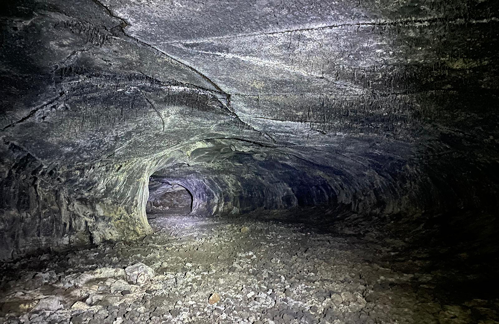 Interior de la cueva de las Palomas