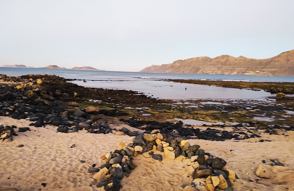 Playa de San Juan en el pueblo de Famara