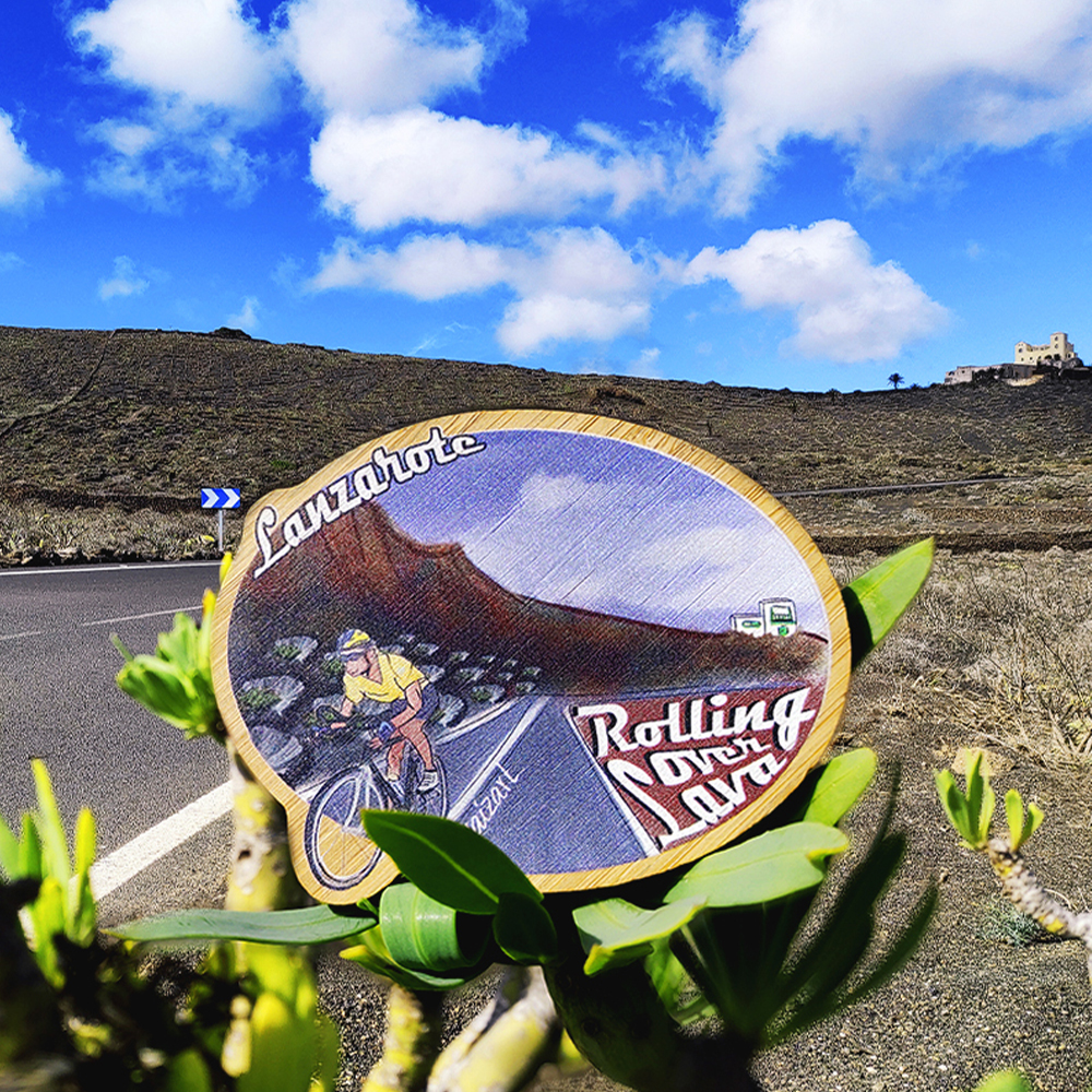 Imán Rolling over lava bajando el Volcán de la Corona