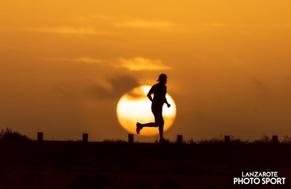 Running al atardecer en La Santa