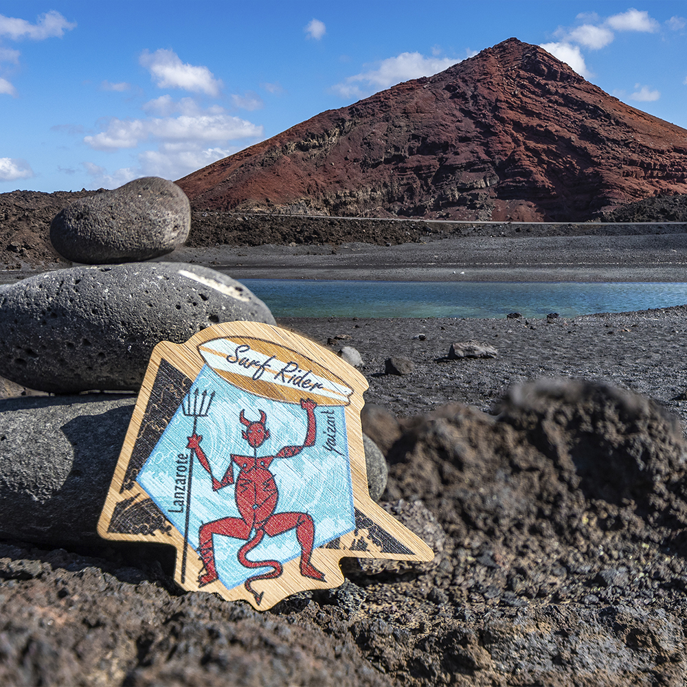 Surf rider magnet in Montaña Bermeja beach